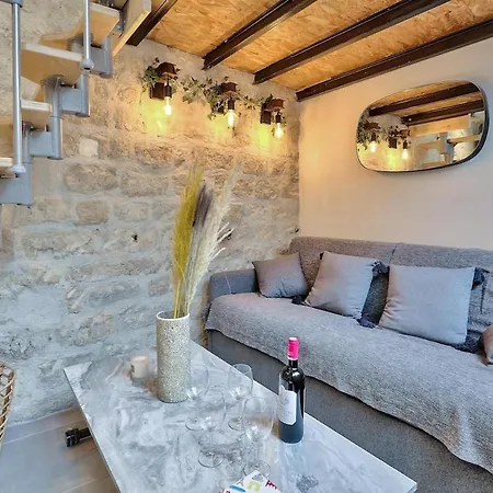 Walking Distance From Marais With Ac *